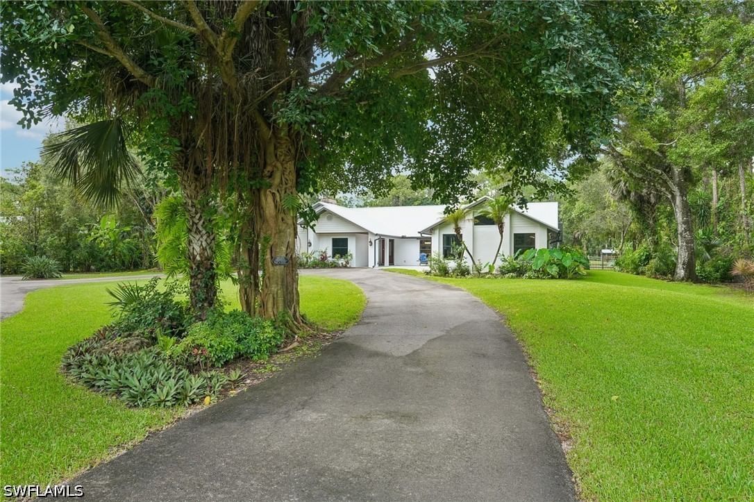 4980 Tamarind Ridge Drive, Naples, FL 34119 photo 2