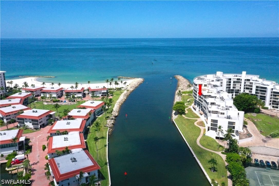 2316 Gulf Shore Boulevard N #411, Naples, FL 34103 photo 5