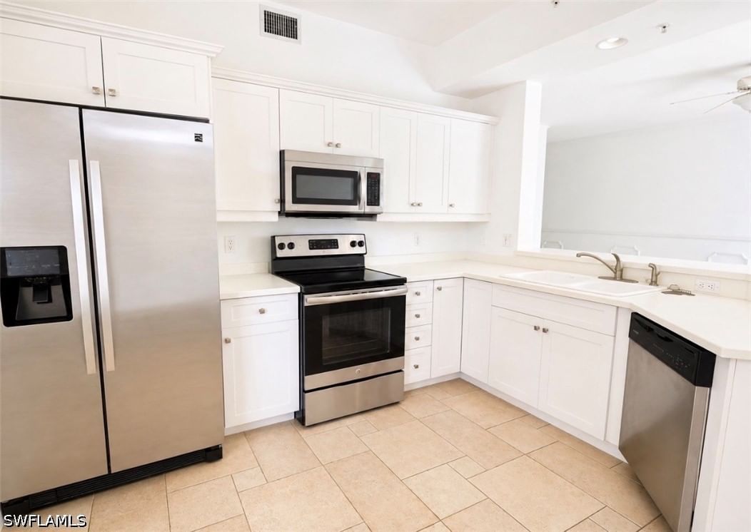 410 Bayfront Place #2308, Naples, FL 34102 photo 3