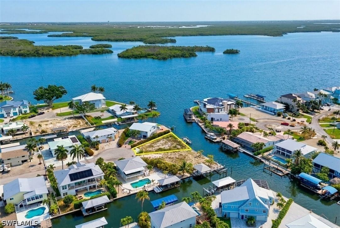 20 Avenida Carita, Fort Myers Beach, FL 33931 photo 4