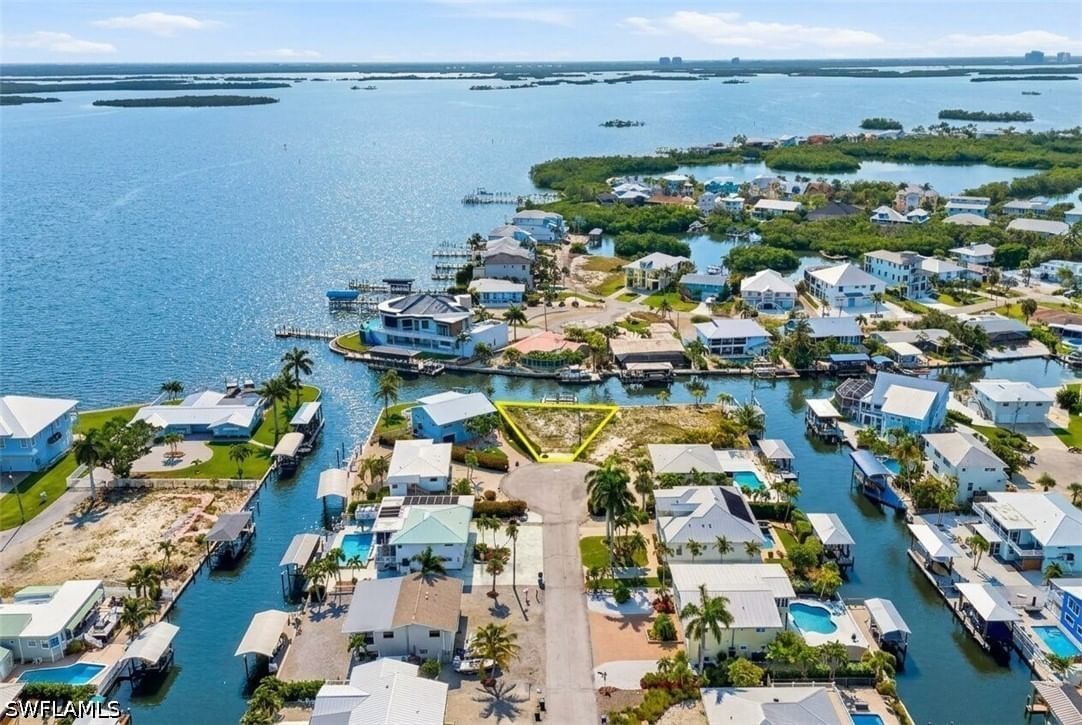 20 Avenida Carita, Fort Myers Beach, FL 33931 photo 5