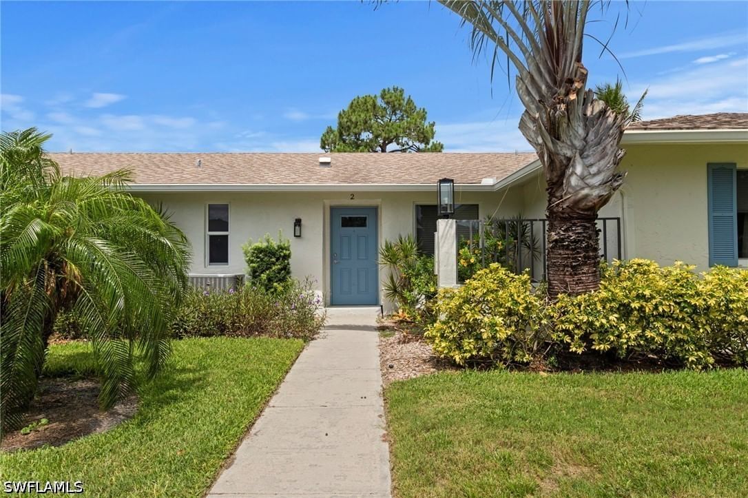 50 Glades Boulevard #2, Naples, FL 34112 photo 3