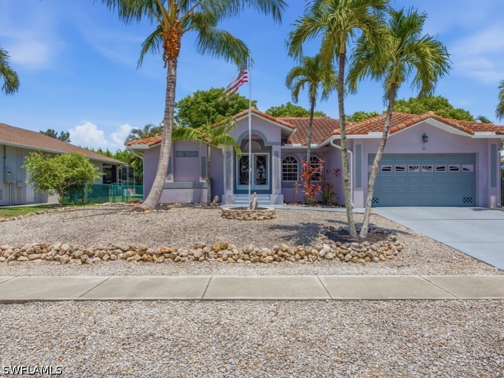211 S Bahama Avenue, Marco Island, FL 34145