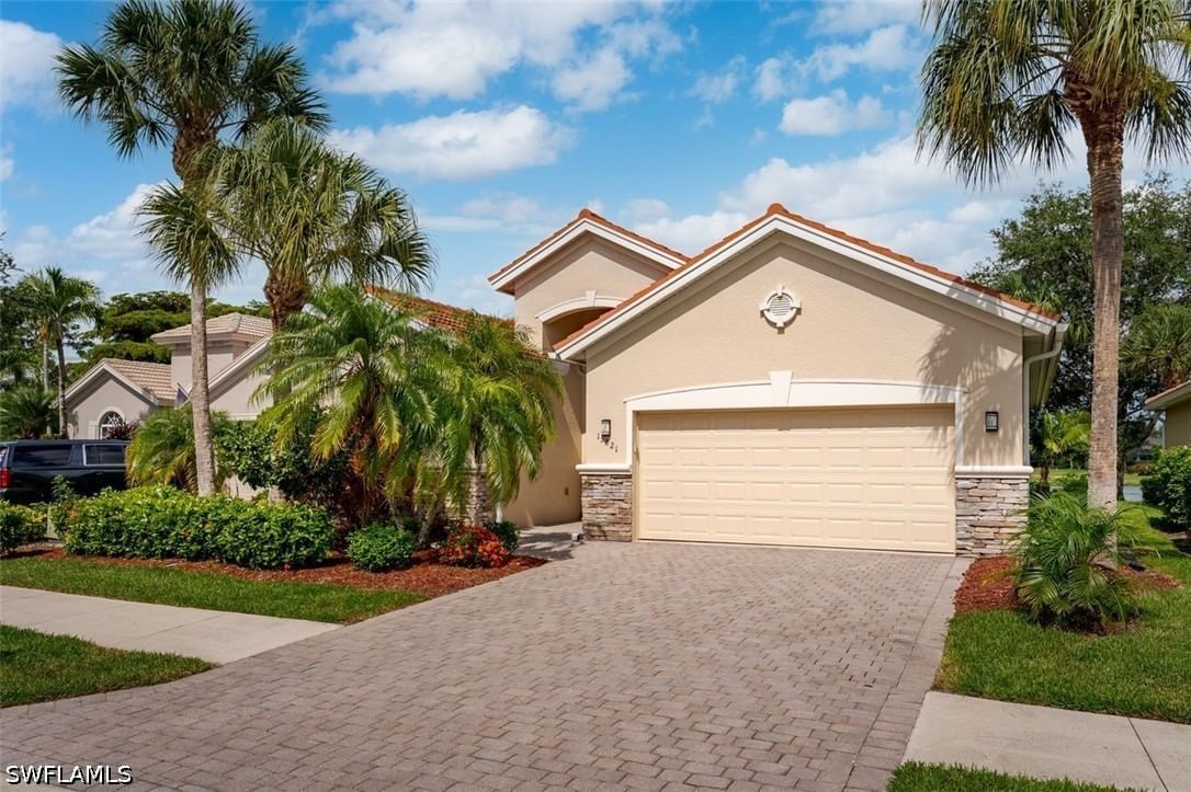 15821 Delaplata Lane, Naples, FL 34110 photo 2