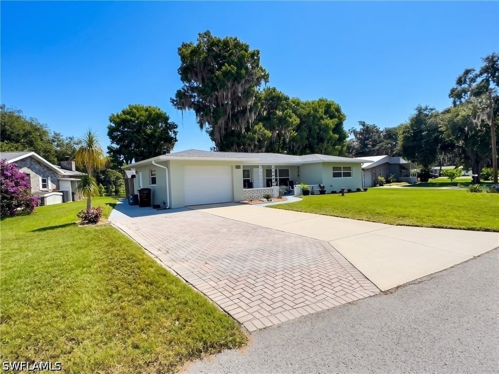 1745 S Paradise Point, Inverness, FL 34450 photo 2