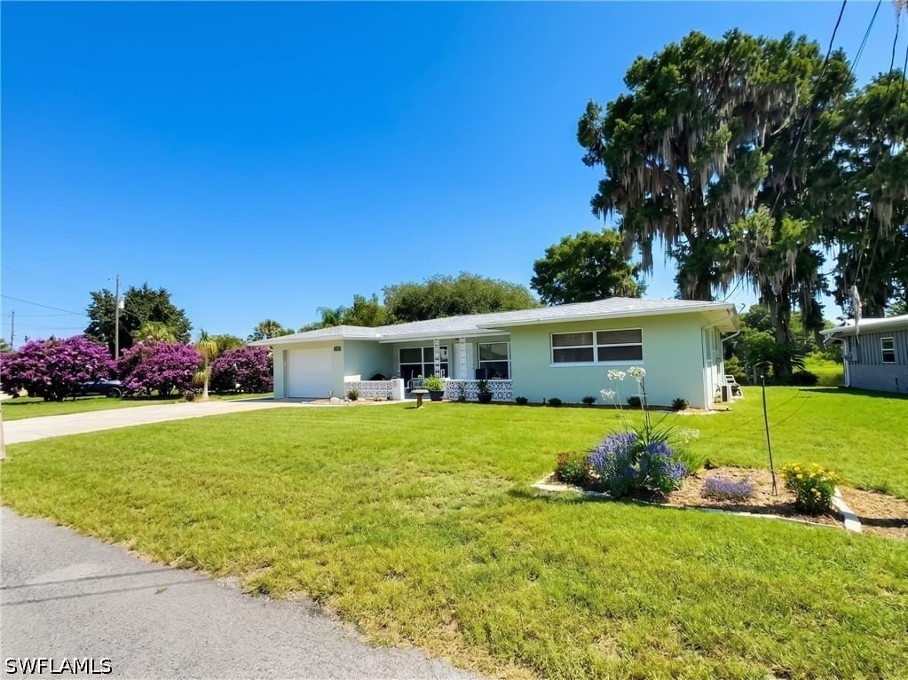 1745 S Paradise Point, Inverness, FL 34450 photo 3