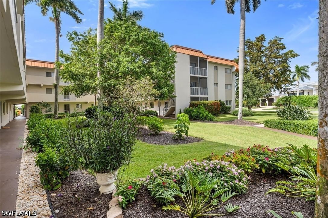 1100 Gulf Shore Boulevard N #312, Naples, FL 34102 photo 5