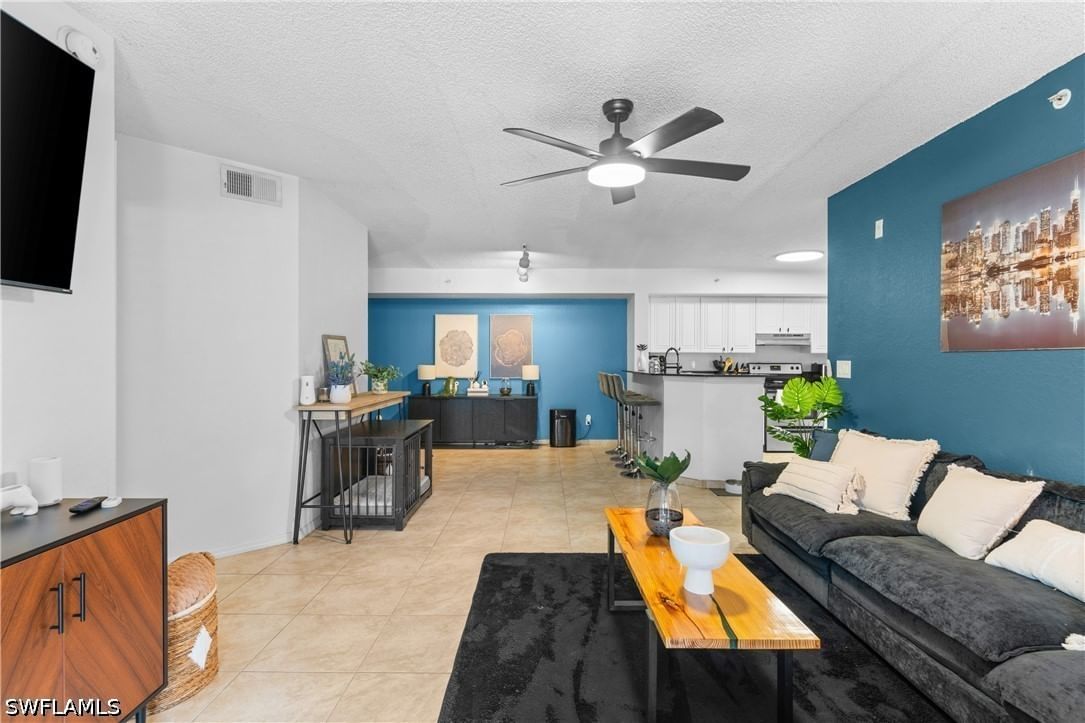 8225 Ibis Club Drive #204, Naples, FL 34104 photo 5