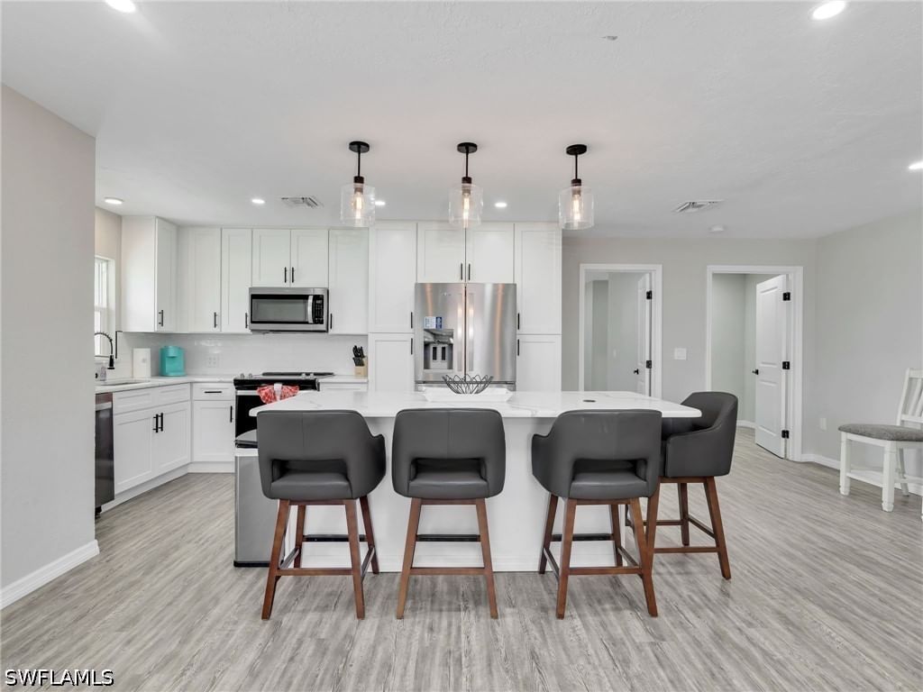 195 Hibiscus Drive, Fort Myers Beach, FL 33931 photo 3