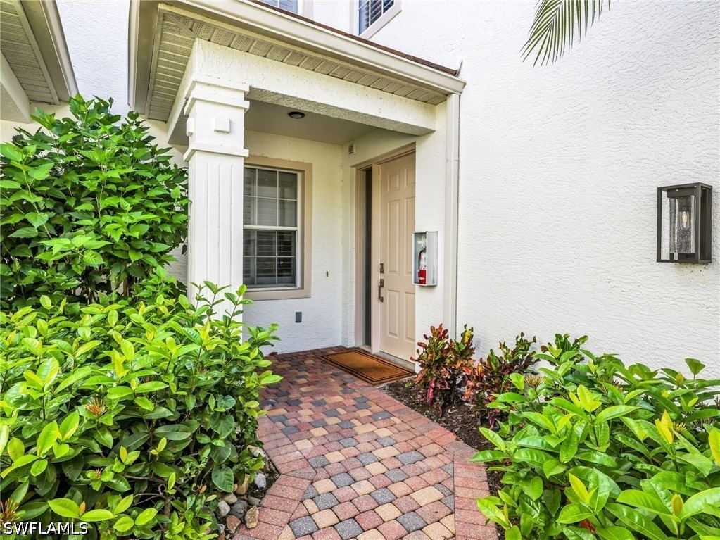 4758 Stratford Court #1302, Naples, FL 34105 photo 2