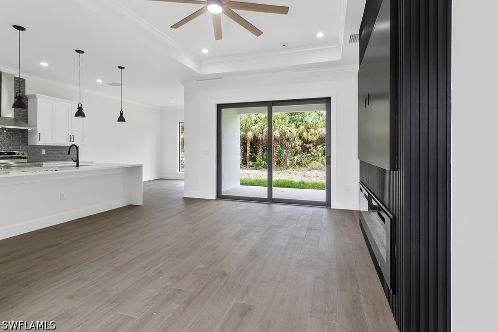 2070 20th Avenue NE, Naples, FL 34120 photo 3