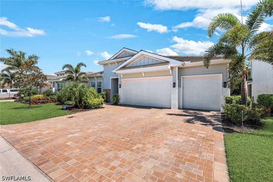28113 Captiva Shell Loop, Bonita Springs, FL 34135 photo 2