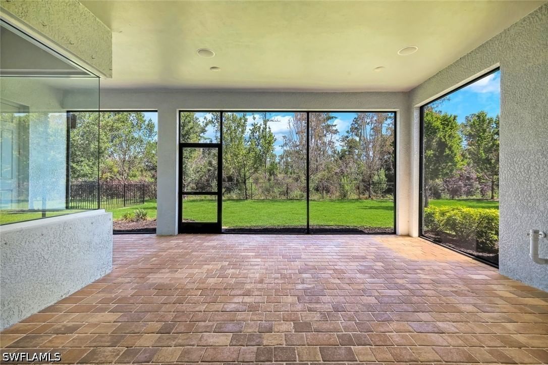 28113 Captiva Shell Loop, Bonita Springs, FL 34135 photo 4
