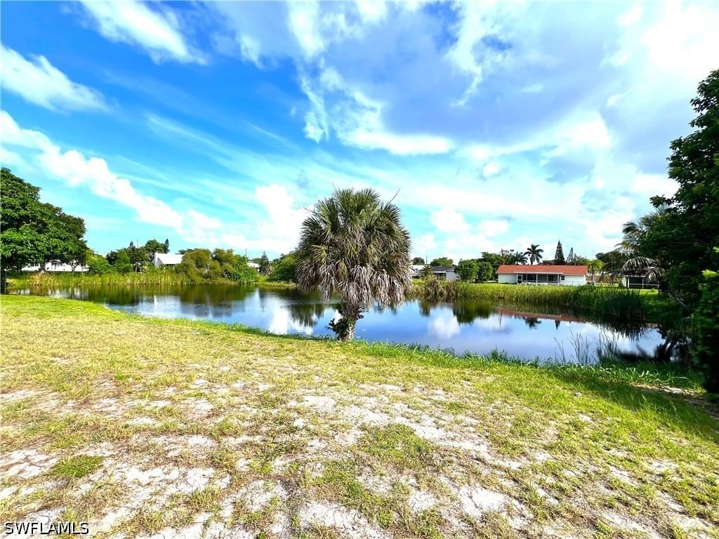 1359 Granada Boulevard, Naples, FL 34103 photo 2
