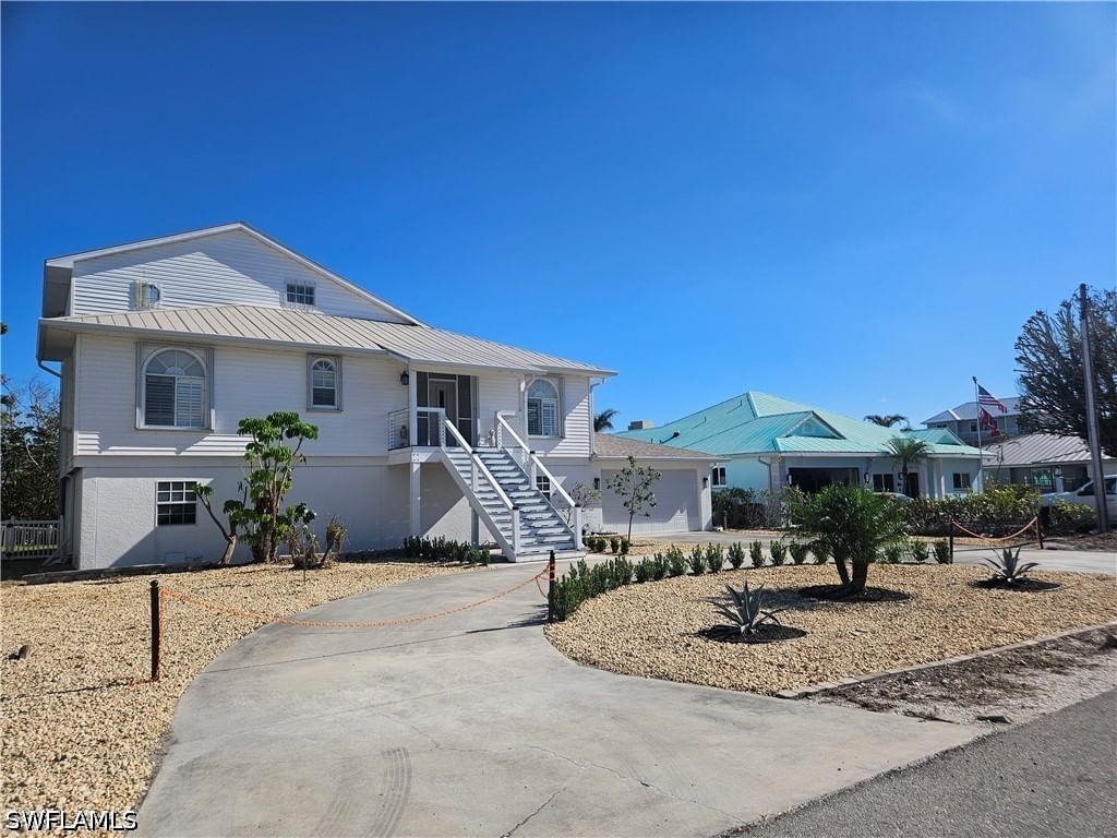 116 Sand Dollar Drive, Fort Myers Beach, FL 33931 photo 3
