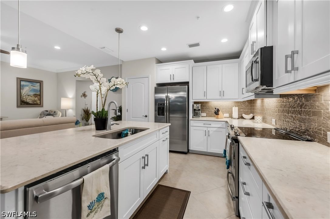 6959 Avalon Circle #1702, Naples, FL 34112 photo 3