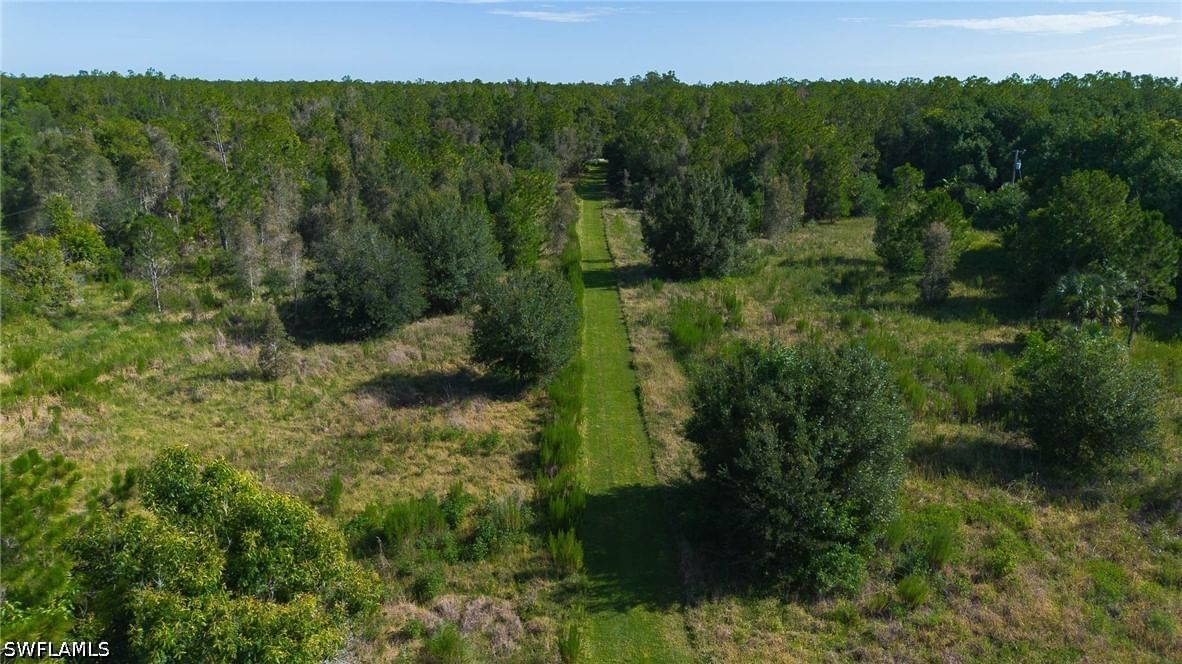 920 Sanctuary Road W, Naples, FL 34120 photo 3