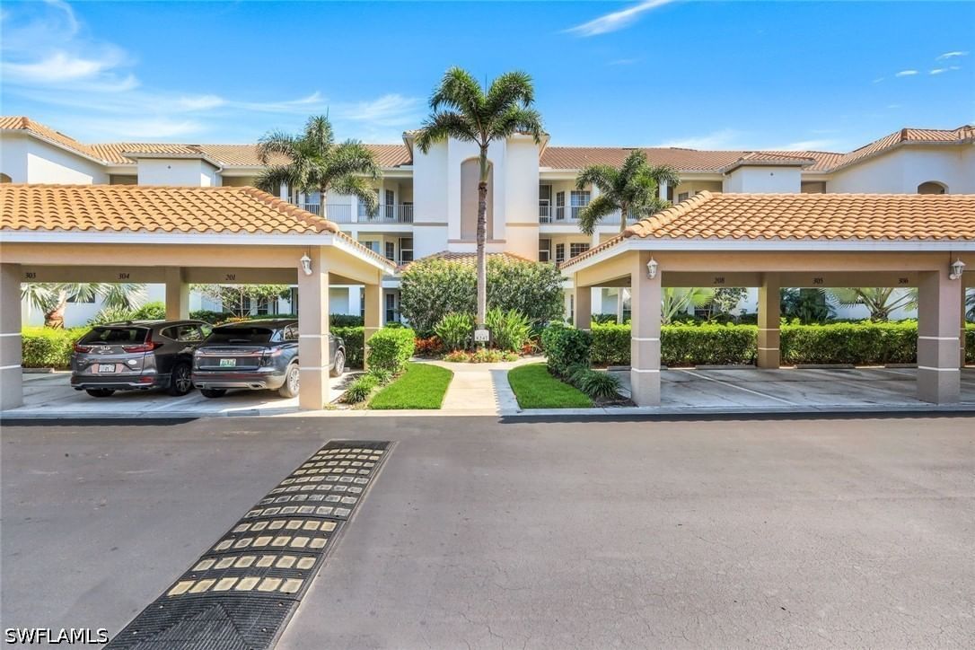 8247 Parkstone Place #205, Naples, FL 34120 photo 2