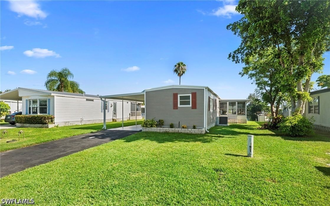 455 Cape Florida Way, Naples, FL 34104 photo 2