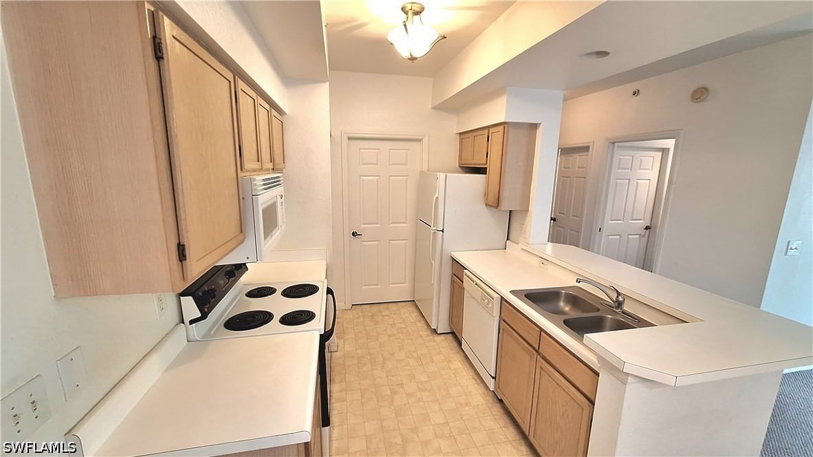 4645 Saint Croix Lane #1324, Naples, FL 34109 photo 5