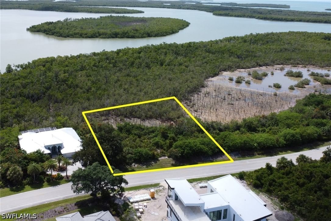 792 Whiskey Creek Drive, Marco Island, FL 34145 photo 3