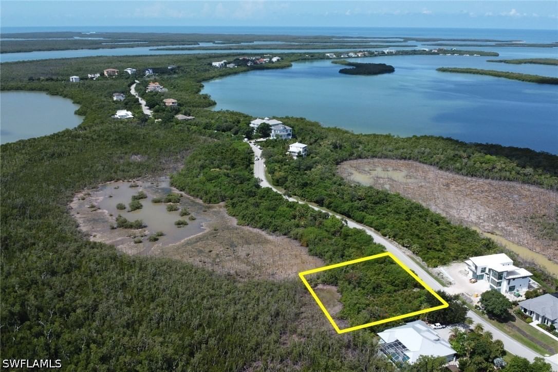 792 Whiskey Creek Drive, Marco Island, FL 34145 photo 4