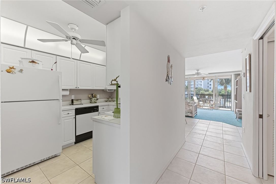 4421 Bay Beach Lane #623, Fort Myers Beach, FL 33931 photo 2
