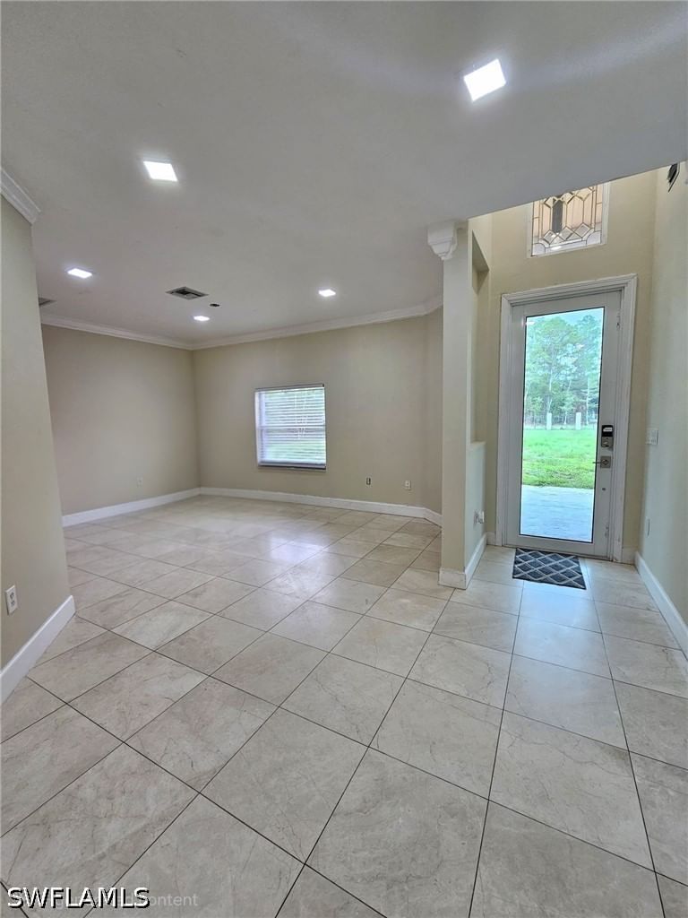 41 33rd Avenue NE, Naples, FL 34120 photo 2