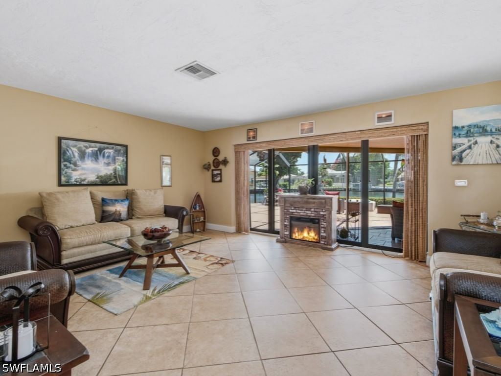 197 Gulfport Court, Marco Island, FL 34145 photo 3