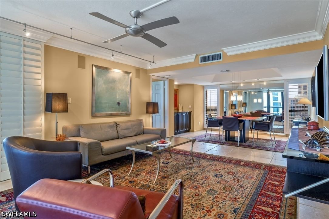 4551 Gulf Shore Boulevard N #1600, Naples, FL 34103 photo 5