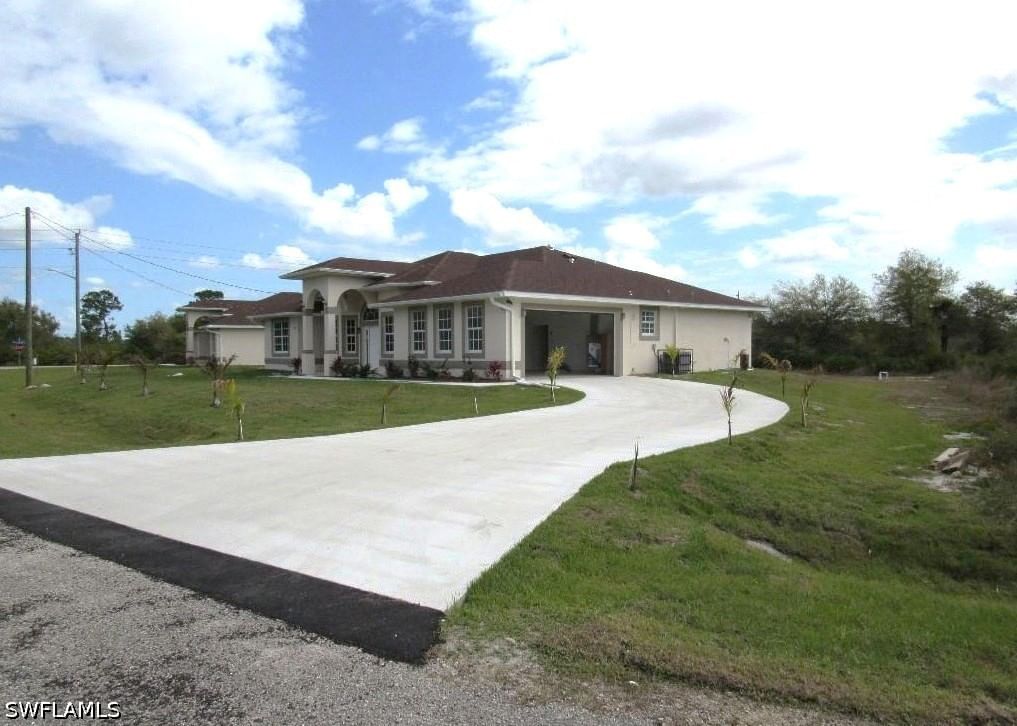 1896 Weldon Avenue, Lehigh Acres, FL 33972 photo 2