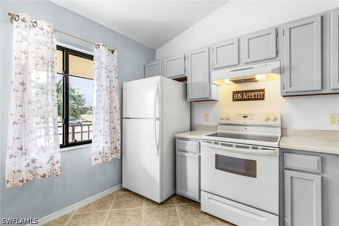5857 Rattlesnake Hamm Road #204, Naples, FL 34113 photo 5