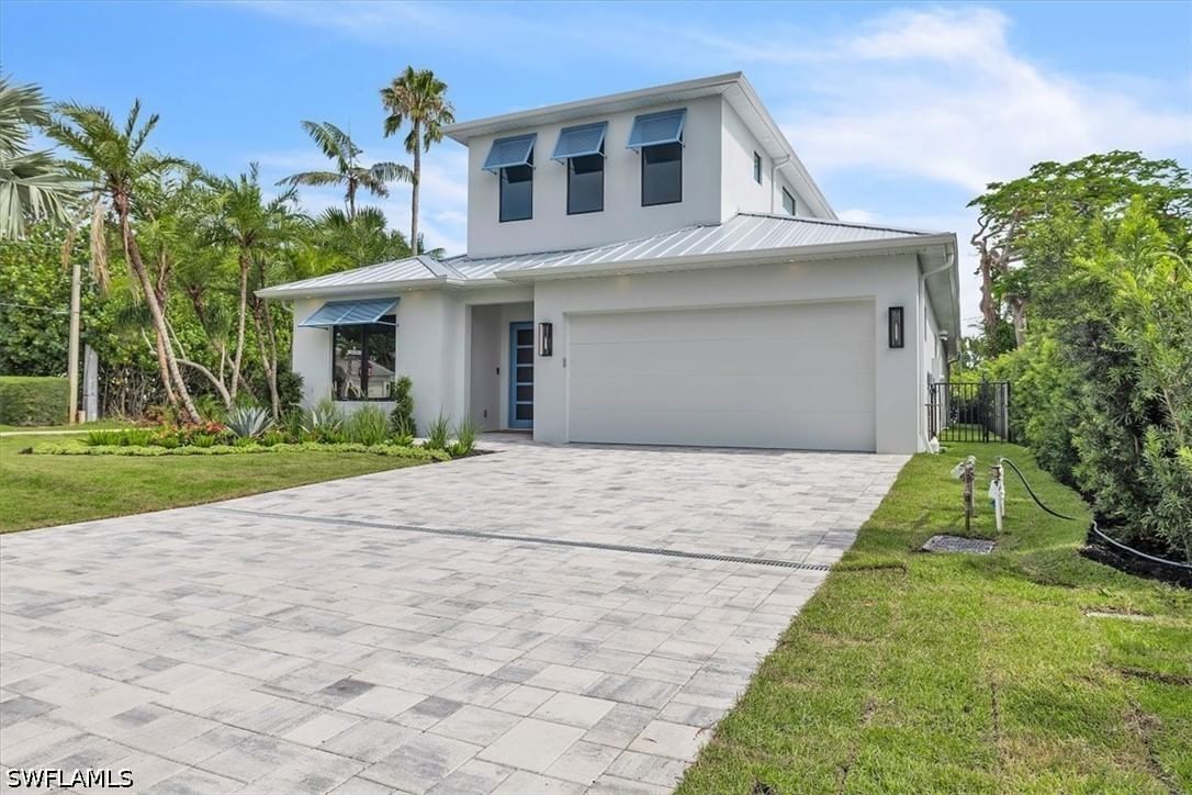 1009 29th Avenue N, Naples, FL 34103 photo 2
