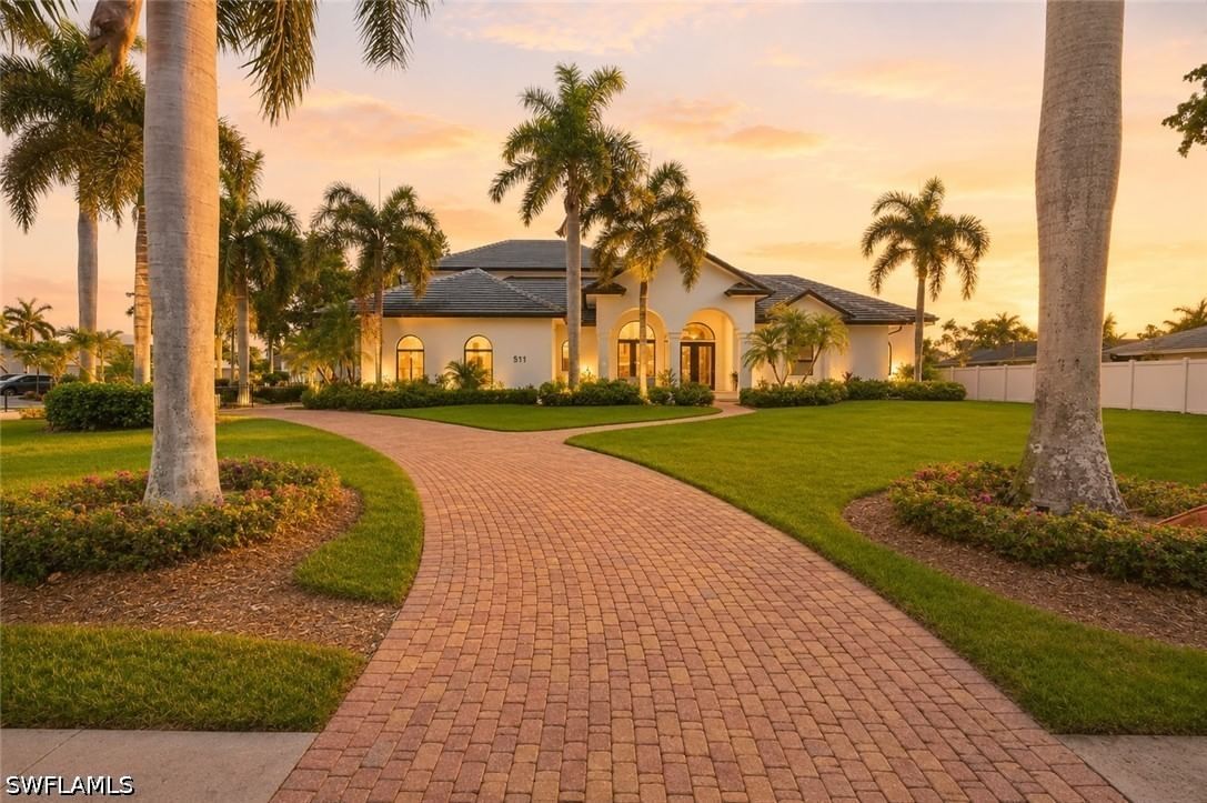 511 ALAMEDA Court, Marco Island, FL 34145