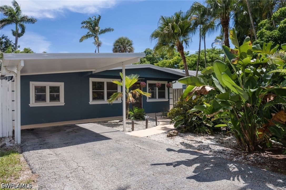 1248 Frank Whiteman Boulevard, Naples, FL 34103 photo 2