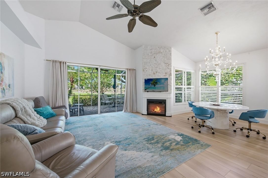 5900 Fountain Drive, Naples, FL 34119 photo 4