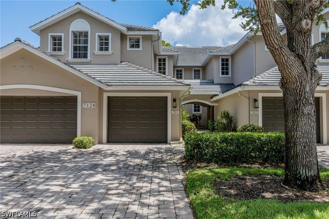 7128 Timberland Circle #201, Naples, FL 34109 photo 2