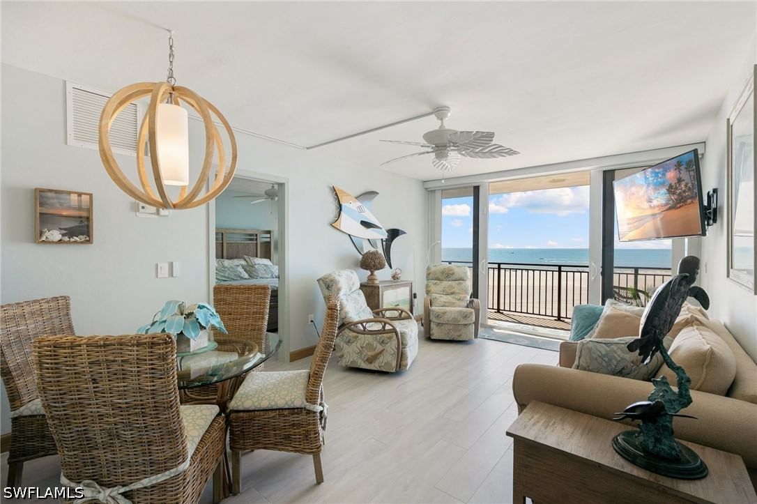 180 Seaview Court #911, Marco Island, FL 34145 photo 2