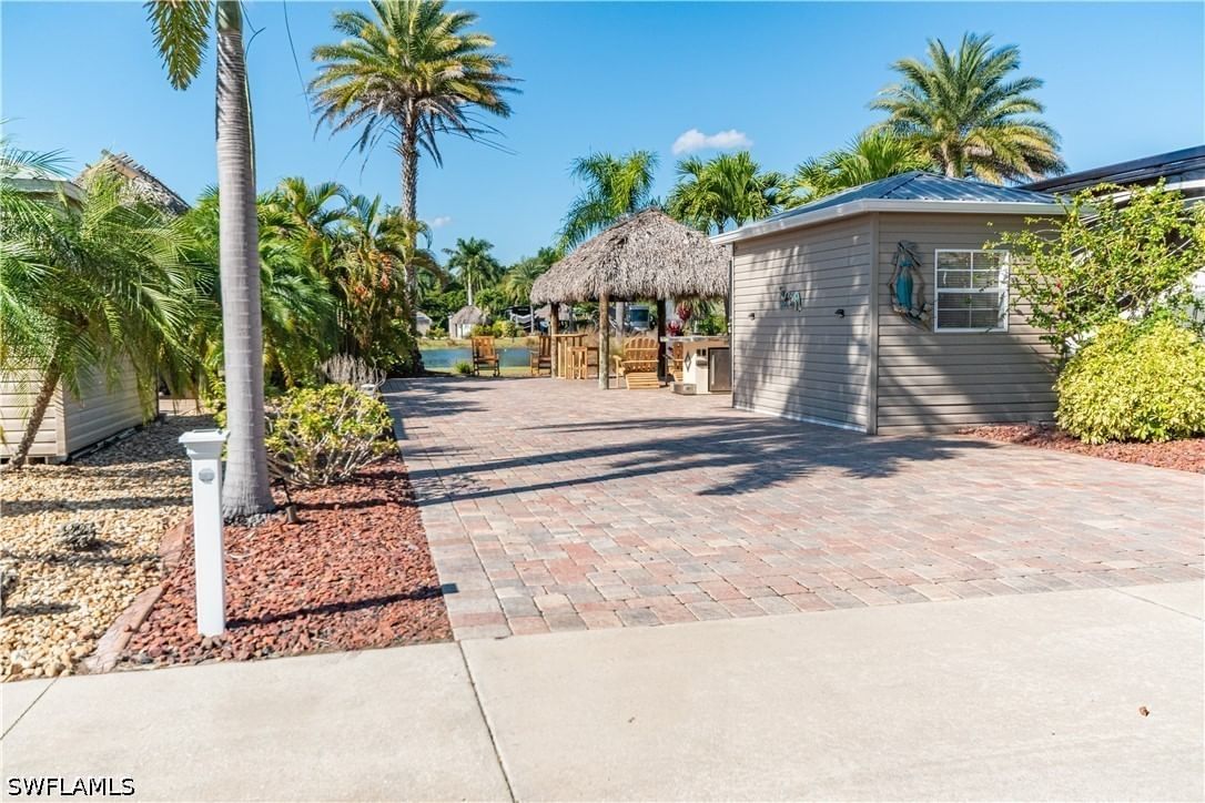 5216 Pineland Daisy Trail, Fort Myers, FL 33905 photo 2