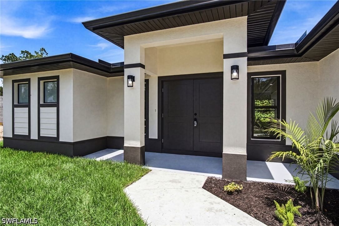 739 Fullerton Avenue S, Lehigh Acres, FL 33974 photo 2