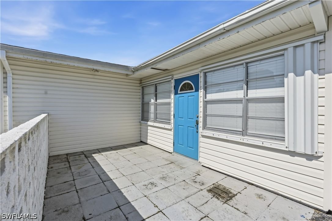 4220 Deleon Street, Fort Myers, FL 33901 photo 3