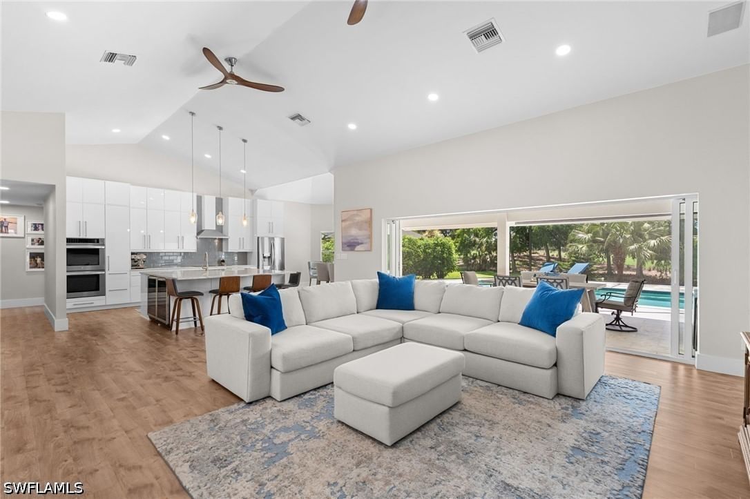 245 Monterey Drive, Naples, FL 34119 photo 3