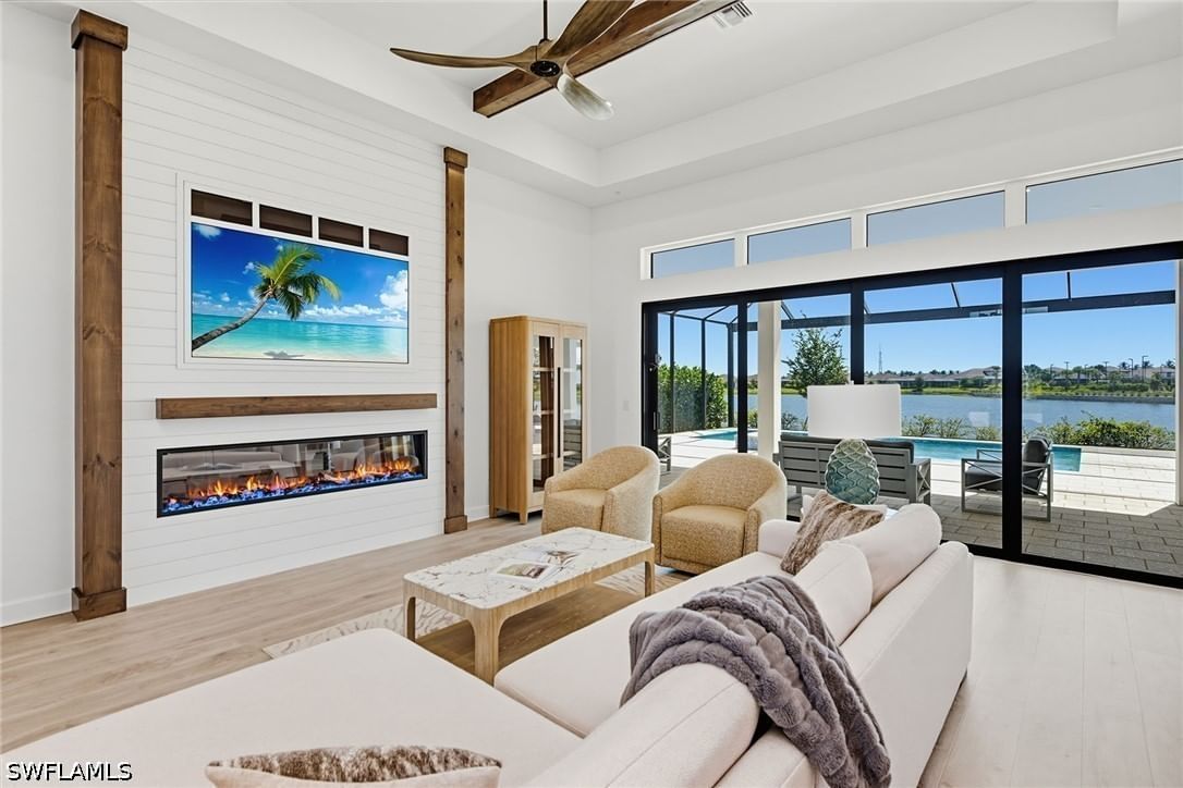 15372 Turin Drive, Naples, FL 34114 photo 2