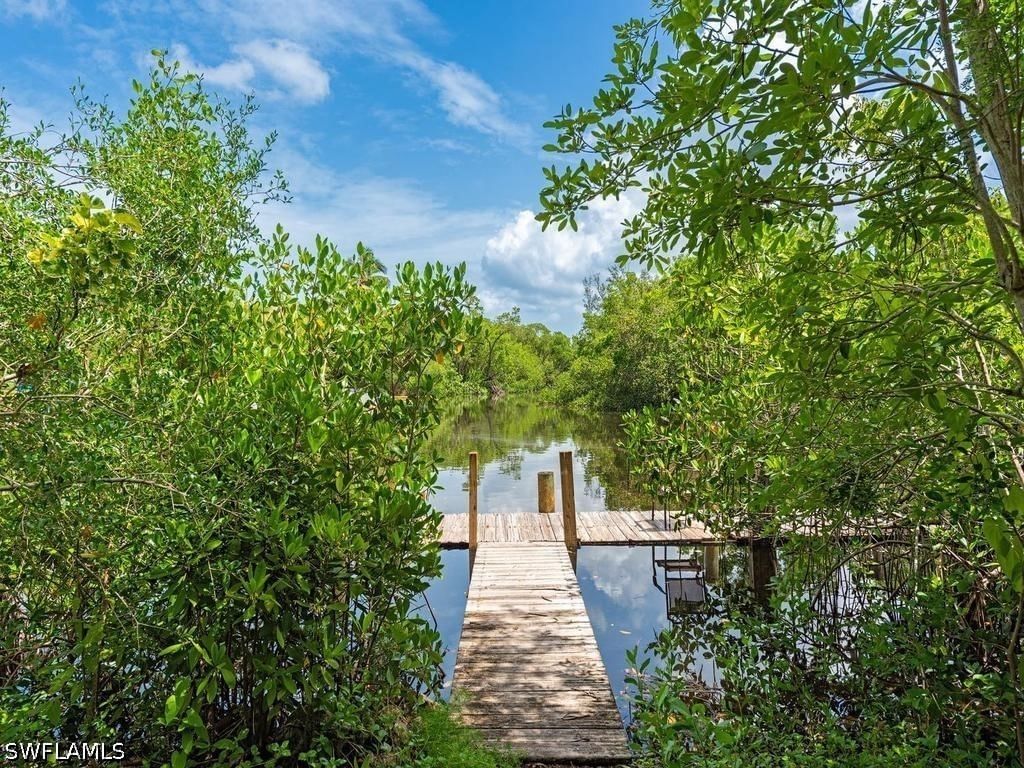 1551 Bembury Drive, Naples, FL 34102 photo 4