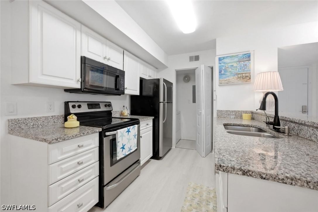 2106 Arbour Walk Circle #2911, Naples, FL 34109 photo 4