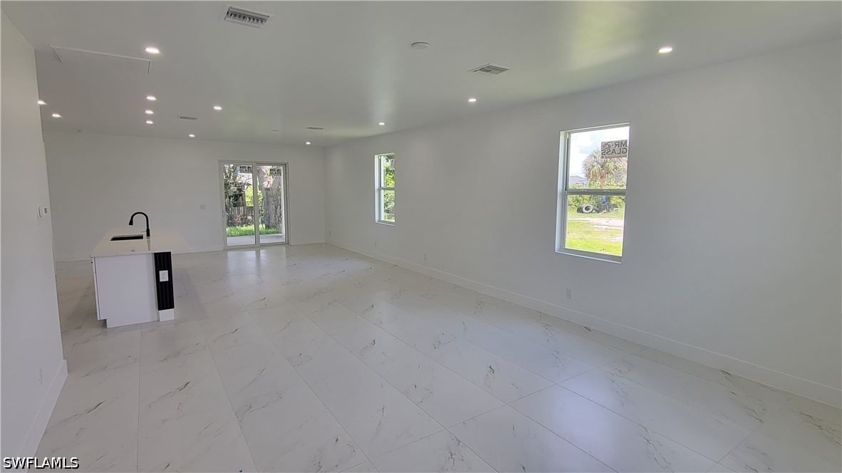 3504 41st Street SW, Lehigh Acres, FL 33976 photo 4