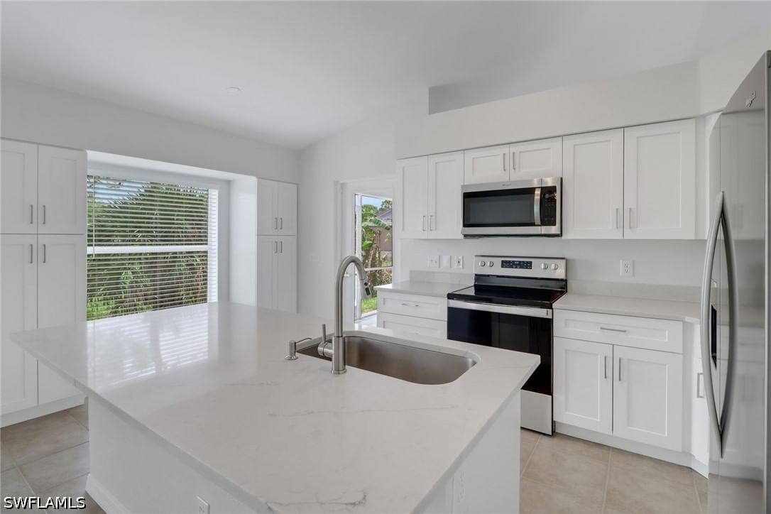 3340 33rd Avenue NE, Naples, FL 34120 photo 4