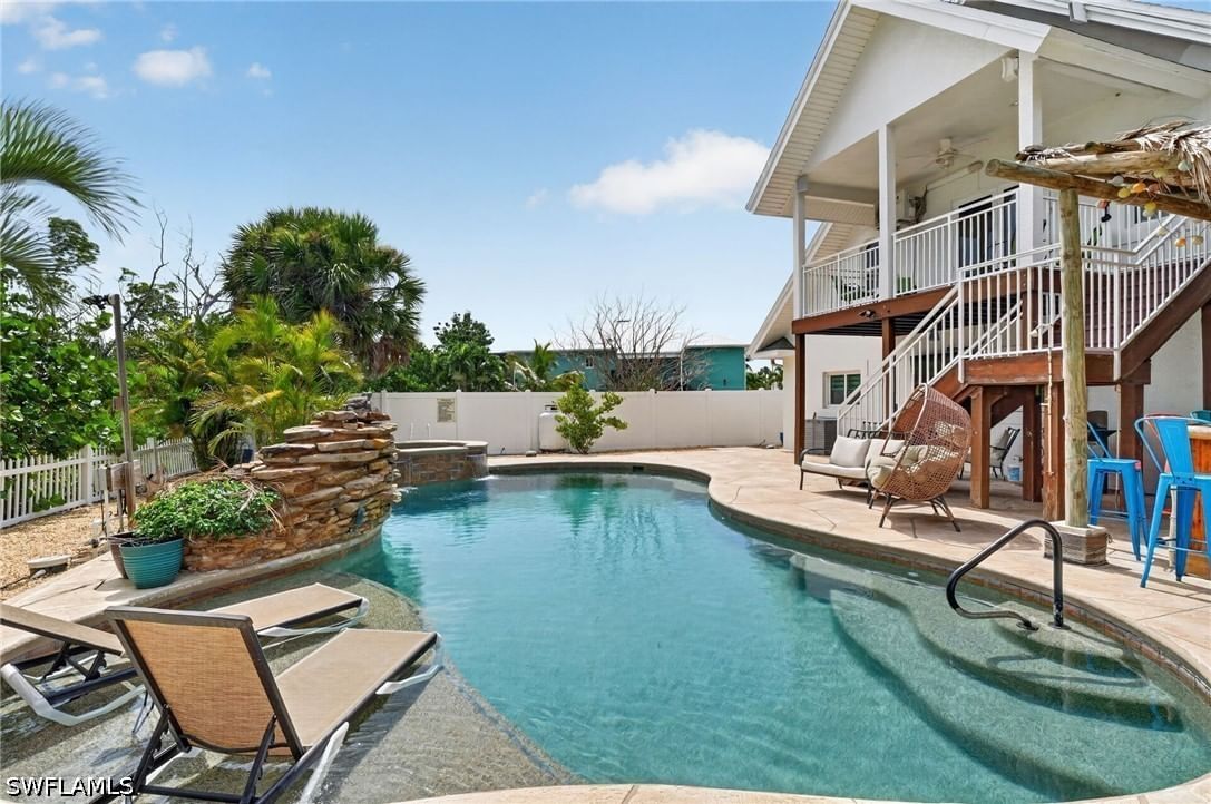 309 Donora Boulevard, Fort Myers Beach, FL 33931 photo 2