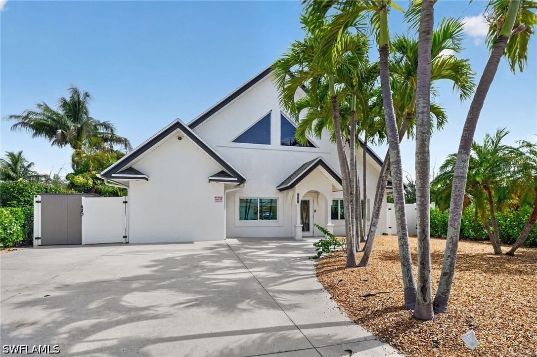 309 Donora Boulevard, Fort Myers Beach, FL 33931 photo 4