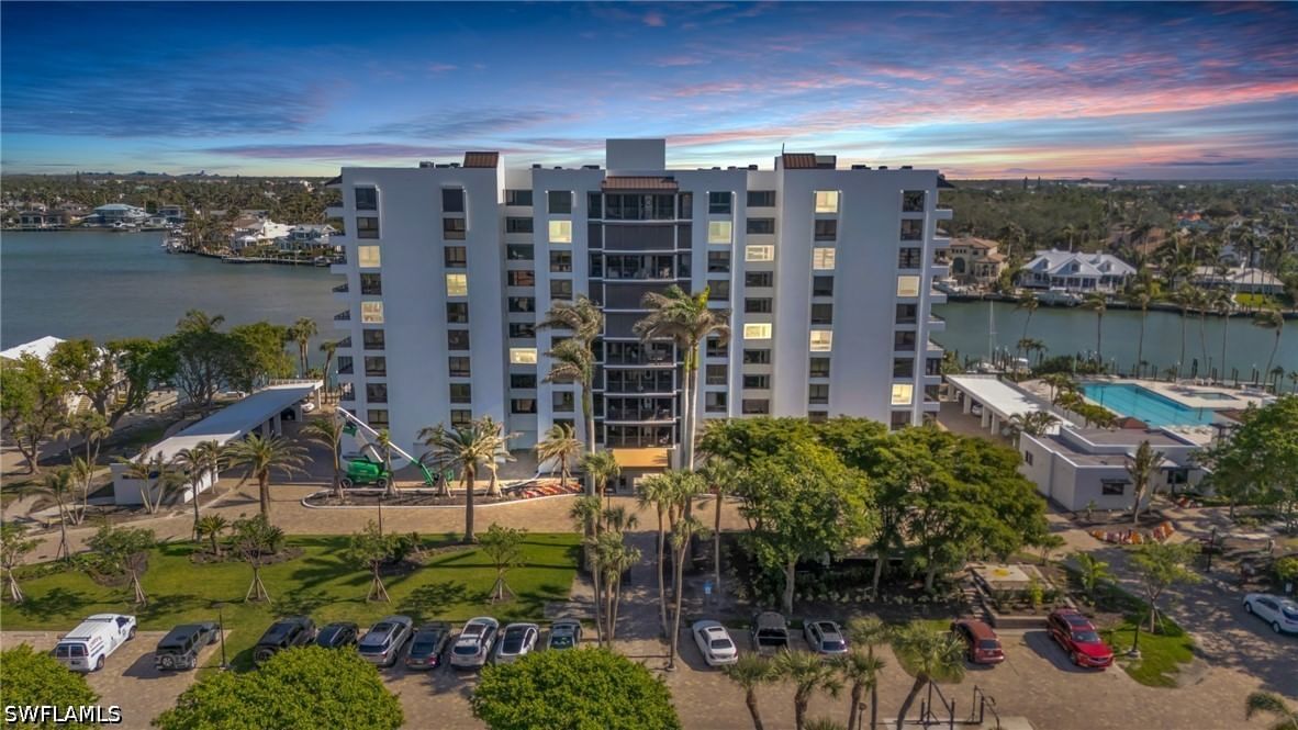 2400 Gulf Shore Boulevard N #603, Naples, FL 34103 photo 2